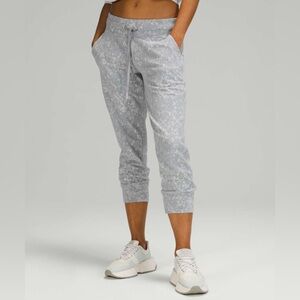 Lululemon Ready to Rulu Jogger Crop 4